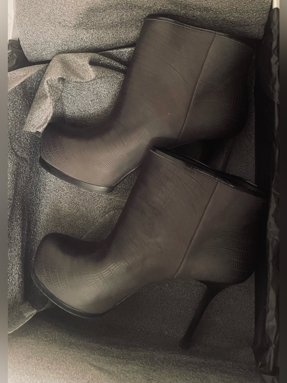Yves Saint Laurent Ankle Boots - Leather Booties - Women's Size: 7.5